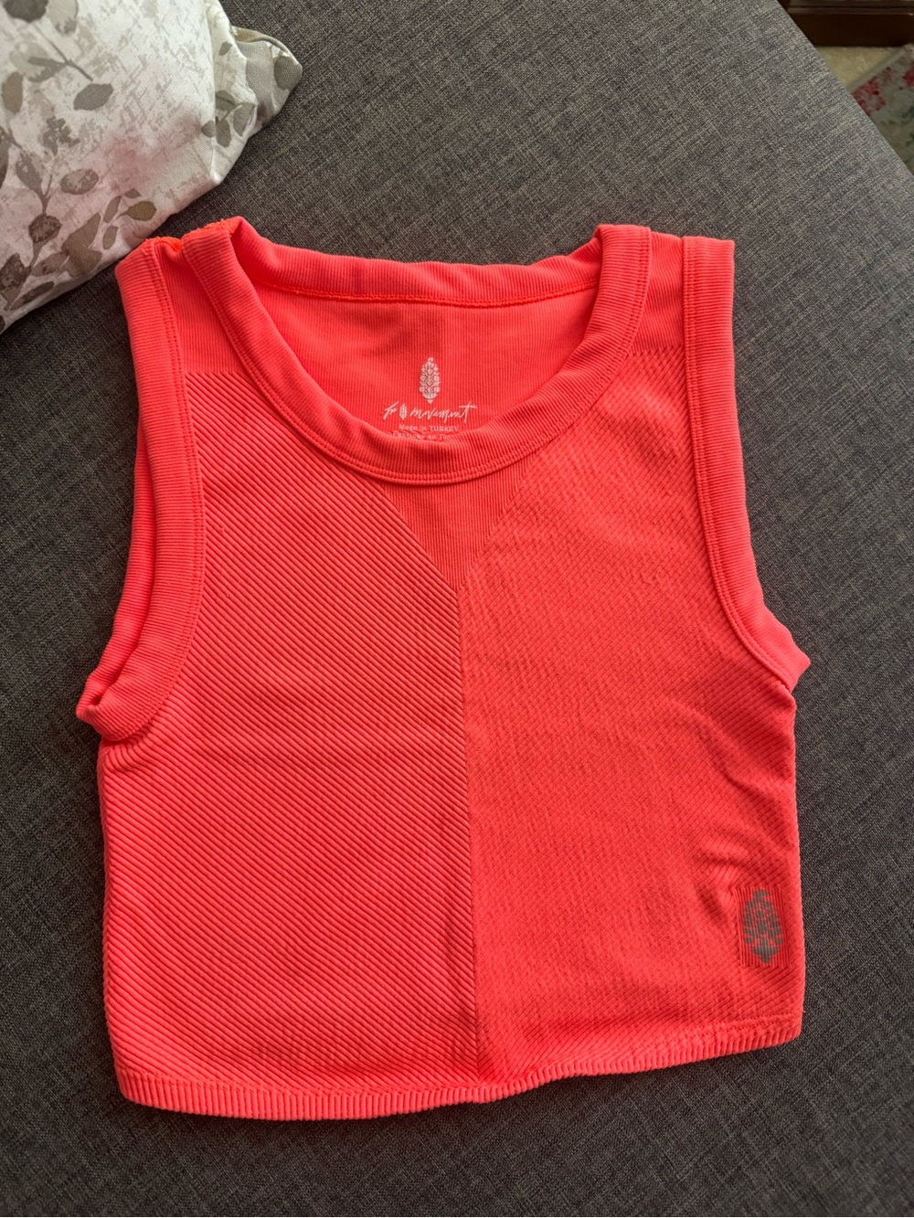 FP MOVEMENT TOP NWOT